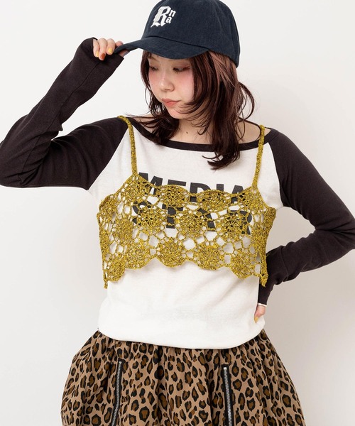 RNA（アールエヌエー）の「K2745 フラワーメタルキャミ（キャミソール・レディース・ゴールド・MEDIUM）」の2枚目の写真