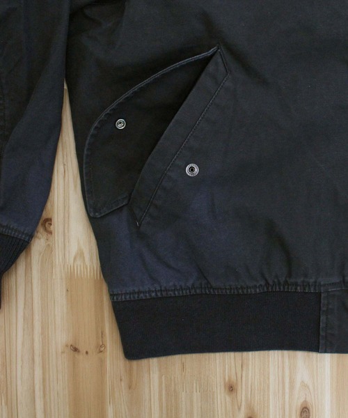 AVIREX(アヴィレックス)の「COTTON LIGHT MA-1 "U.S.COAST GUARD"(MA-1・メンズ・ブラック/オリーブ/ブラウン・M/XL/XXL/L)」の16枚目の写真