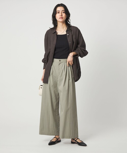 green label relaxing（グリーンレーベルリラクシング）の「［size SHORTあり］グロッシー ワイド パンツ（その他パンツ・レディース・オリーブ/ダークブラウン/ダークグレー/ベージュ・SHORT/36/38）」の20枚目の写真