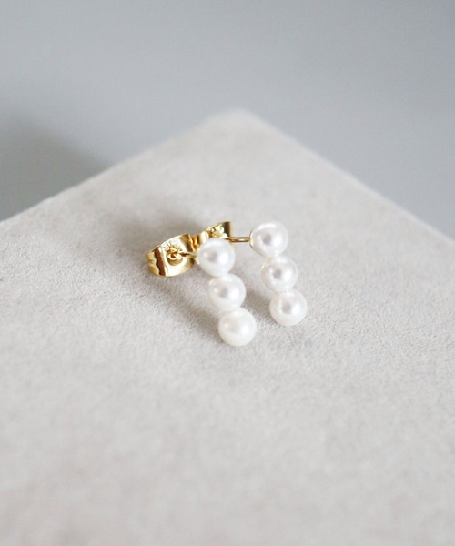 CERCA(チェルカ)の「KAM.accessory/3粒パール/スタッドピアス/パールピアス/サージカルステンレス317L/金属アレルギー対応(ピアス(両耳用)・レディース・シルバー系1/ゴールド系2/シルバー系2/ゴールド系1・FREE)」の16枚目の写真