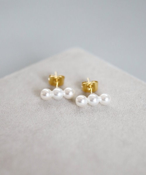CERCA(チェルカ)の「KAM.accessory/3粒パール/スタッドピアス/パールピアス/サージカルステンレス317L/金属アレルギー対応(ピアス(両耳用)・レディース・シルバー系1/ゴールド系2/シルバー系2/ゴールド系1・FREE)」の20枚目の写真
