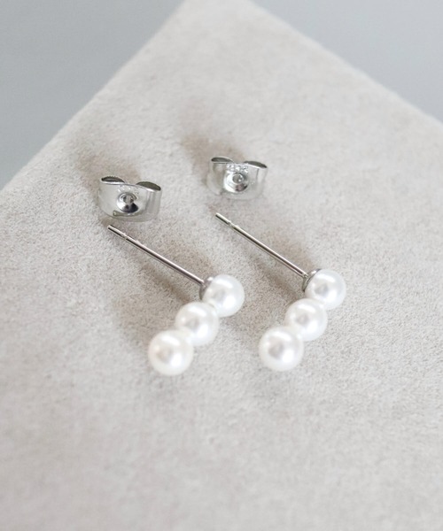 CERCA(チェルカ)の「KAM.accessory/3粒パール/スタッドピアス/パールピアス/サージカルステンレス317L/金属アレルギー対応(ピアス(両耳用)・レディース・シルバー系1/ゴールド系2/シルバー系2/ゴールド系1・FREE)」の7枚目の写真
