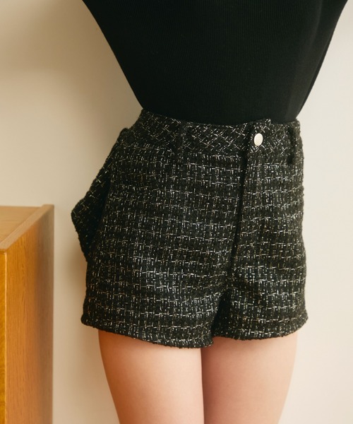 TITTY&CO.（ティティーアンドコー）の「バックリボンラメショートパンツ（その他パンツ・レディース・ブラック/オフホワイト・MEDIUM/SMALL）」の18枚目の写真