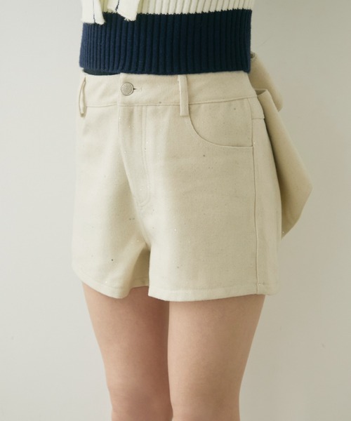 TITTY&CO.（ティティーアンドコー）の「バックリボンラメショートパンツ（その他パンツ・レディース・ブラック/オフホワイト・MEDIUM/SMALL）」の8枚目の写真