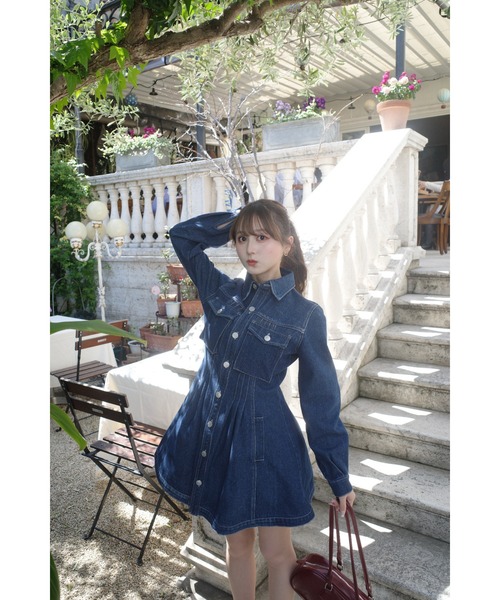 MISTREASS(ミストレアス)の「Pin Tuck Denim Mini Shirt Dress(テーラードジャケット・レディース・インディゴブルー・FREE)」の1枚目の写真