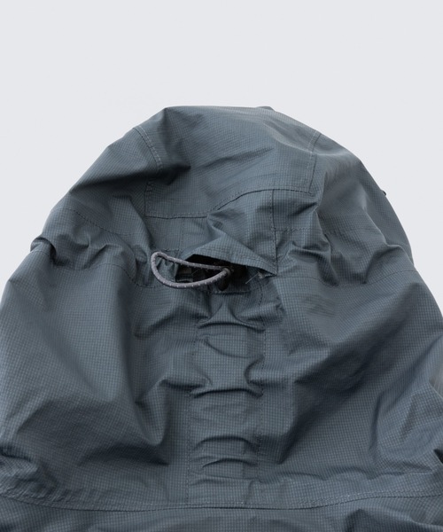 WILD THINGS(ワイルドシングス)の「アルピニストハードシェルジャケット│ALPINIST HARD SHELL JACKET(ナイロンジャケット・メンズ・ブルー系その他2/ブラック/グレー系その他2・XL/L/M/S)」の6枚目の写真