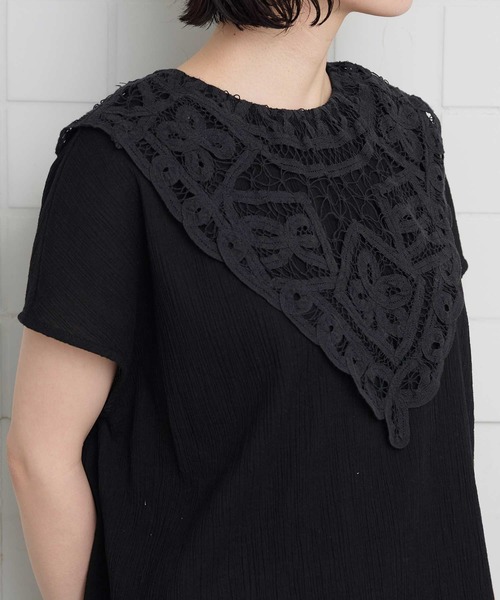 l'atelier du savon（アトリエドサボン）の「花とリボンのバテンレース　フレンチブラウス（シャツ/ブラウス・レディース・ブラック/ホワイト・FREE）」の10枚目の写真