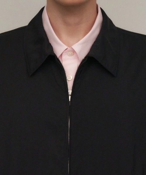 ATON(エイトン)の「ATON (エイトン) MAT AIRLY NYLON | FLIGHT JACKET(ブルゾン・メンズ・ブラック・4/6)」の6枚目の写真