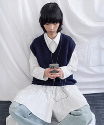 Boucle Knit Vest - Classic Navy