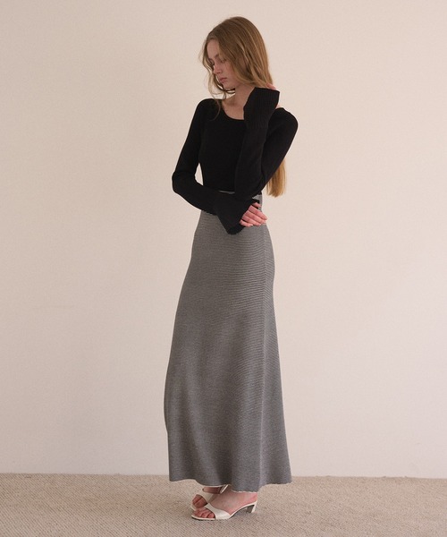 MIELI INVARIANT(ミエリインヴァリアント)の「Peplum Cuffs Marin Dress(ワンピース・レディース・ホワイト系その他/ブラック系その他・FREE)」の7枚目の写真
