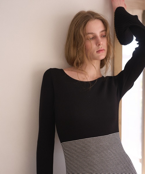 MIELI INVARIANT(ミエリインヴァリアント)の「Peplum Cuffs Marin Dress(ワンピース・レディース・ホワイト系その他/ブラック系その他・FREE)」の3枚目の写真