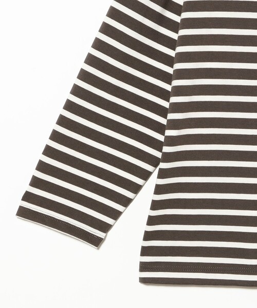 SAINT JAMES(セントジェームス)の「SAINT JAMES / MORLAIX LOOSE ボーダー ボートネック Tシャツ(Tシャツ/カットソー・メンズ・グレー/ブラウン・4/6/5)」の5枚目の写真