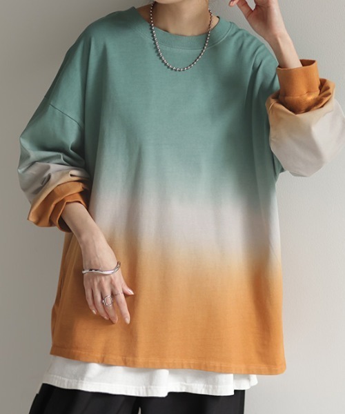 HUG.U(ハグユー)の「グラデーションロンT(Tシャツ/カットソー・レディース・グレー/グリーン×オレンジ/ブルー・L/M)」の3枚目の写真
