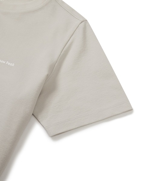Snow Peak（スノーピーク）の「Snow Peak / Sorona Women's Semi Crop S/S T-Shirt ソロナ レディース セミクロップ S/S T シャツ 海外限定（Tシャツ/カットソー・レディース・ブラック/ホワイト/サンドベージュ・S/M）」の15枚目の写真