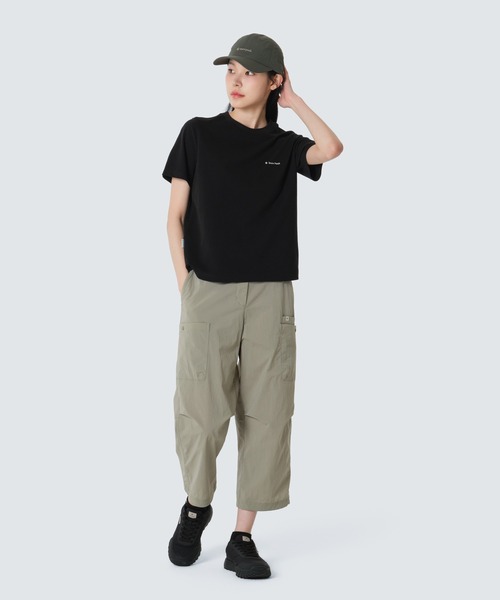 Snow Peak（スノーピーク）の「Snow Peak / Sorona Women's Semi Crop S/S T-Shirt ソロナ レディース セミクロップ S/S T シャツ 海外限定（Tシャツ/カットソー・レディース・ブラック/ホワイト/サンドベージュ・S/M）」の18枚目の写真