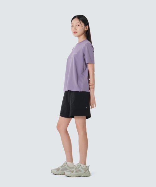 Snow Peak（スノーピーク）の「Snow Peak / Sorona Women's Semi Crop S/S T-Shirt ソロナ レディース セミクロップ S/S T シャツ 海外限定（Tシャツ/カットソー・レディース・ブラック/ホワイト/サンドベージュ・S/M）」の20枚目の写真
