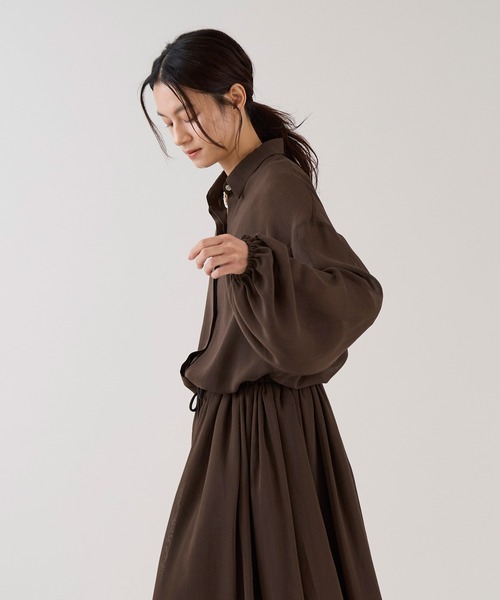 marmors（マルモア）の「【marmors】シアーギャザーブラウス〈セットアップ対応〉（シャツ/ブラウス・レディース・ブラック/ブラウン/ホワイト・36）」の14枚目の写真