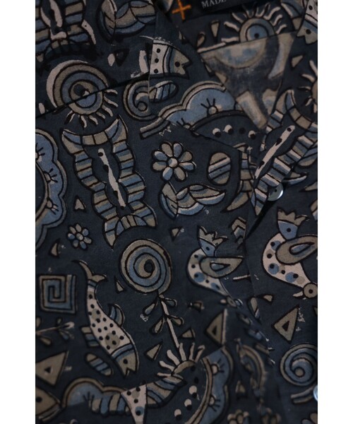BEAMS PLUS(ビームスプラス)の「Open Collar Block Print(シャツ/ブラウス・メンズ・ネイビー・LARGE/MEDIUM/SMALL/X-LARGE)」の9枚目の写真
