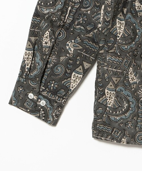 BEAMS PLUS(ビームスプラス)の「Open Collar Block Print(シャツ/ブラウス・メンズ・ネイビー・LARGE/MEDIUM/SMALL/X-LARGE)」の4枚目の写真