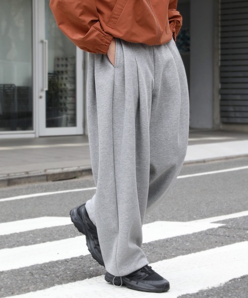 サイドタックワイドスウェットパンツ（スウェットパンツ）｜NAKER