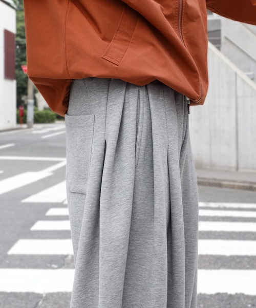 NAKER(ネイカー)の「サイドタックワイドスウェットパンツ(スウェットパンツ・メンズ・ブラック/杢グレー・M/S/XL/L)」の18枚目の写真