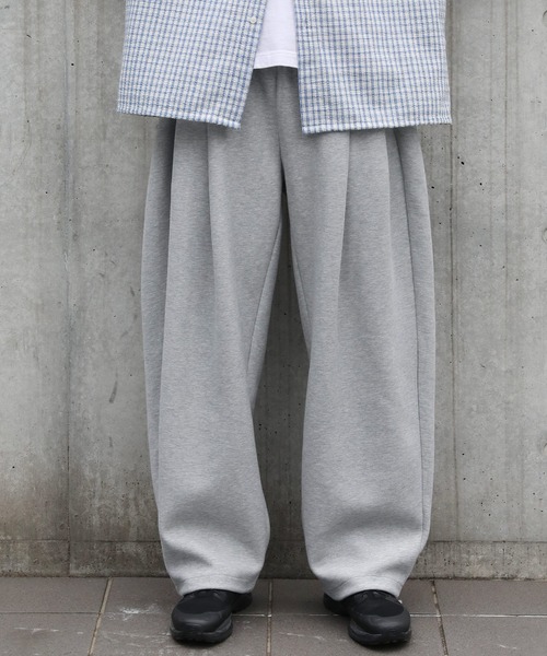 NAKER(ネイカー)の「サイドタックワイドスウェットパンツ(スウェットパンツ・メンズ・ブラック/杢グレー・M/S/XL/L)」の16枚目の写真