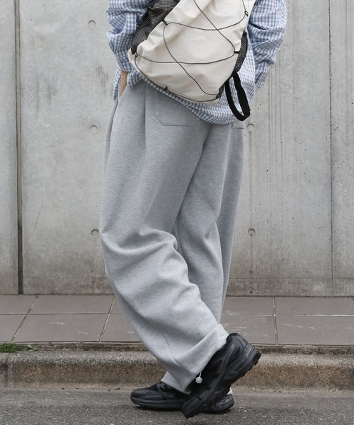 NAKER(ネイカー)の「サイドタックワイドスウェットパンツ(スウェットパンツ・メンズ・ブラック/杢グレー・M/S/XL/L)」の17枚目の写真