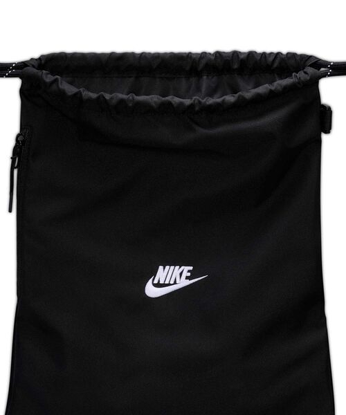 NIKE(ナイキ)の「ナイキ ヘリテージ 2.0 ドローコード バッグ (12L) / Nike Heritage 2.0 Drawstring Bag (12L) IB4356-010 Black(バックパック/リュック・メンズ・ブラック・ONE SIZE)」の4枚目の写真