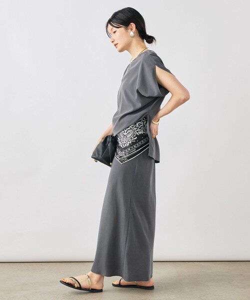 NOLLEY’S(ノーリーズ)の「《セットアップ対応》ウォッシャブルサンドウォッシュアシメブラウス(シャツ/ブラウス・レディース・チャコールグレー/ベージュ・38)」の14枚目の写真