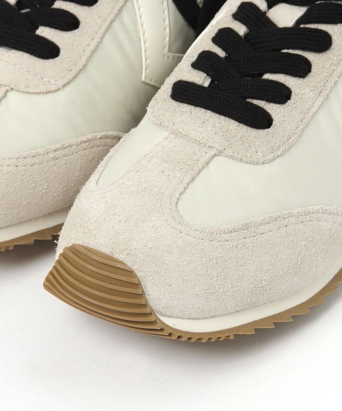 GLOBAL WORK(グローバルワーク)の「CONVERSE/STAR FIRE AG/678638(スニーカー・レディース・レッド/ブラック/オフホワイト・MEDIUM/LARGE)」の14枚目の写真