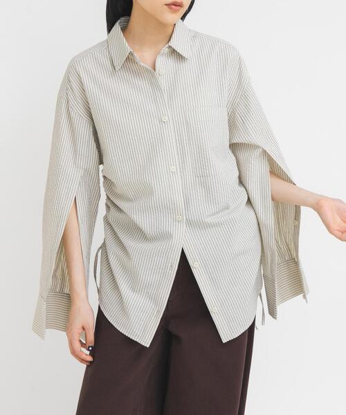 KBF(ケイビーエフ)の「サイドドロストサッカーシャツ(シャツ/ブラウス・レディース・ブルー系その他/ベージュ系その他/ホワイト系その他・ONE)」の1枚目の写真