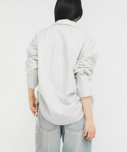 KBF(ケイビーエフ)の「サイドドロストサッカーシャツ(シャツ/ブラウス・レディース・ブルー系その他/ベージュ系その他/ホワイト系その他・ONE)」の6枚目の写真