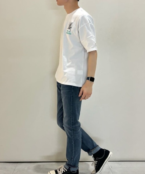 Right-on(ライトオン)の「Other(ソノタ)グラフィックプリントTシャツ(Tシャツ/カットソー・メンズ・レッド/ホワイト/ダークグレー・M/XL/L/S)」の21枚目の写真