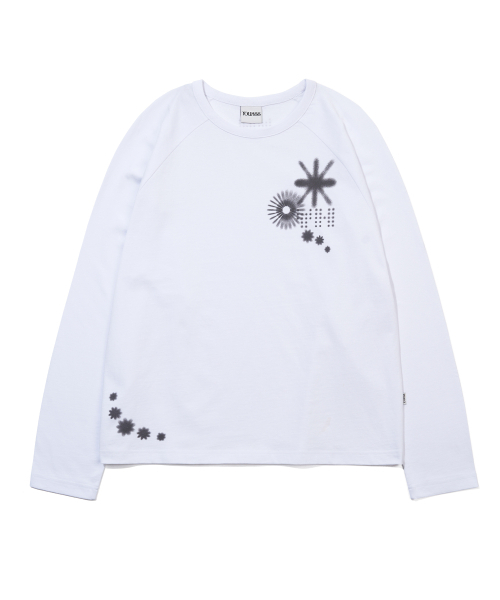 YOUHEE(ユヒ)の「STAR RAGLAN LONG SLEEVE_WHITE(Tシャツ/カットソー・レディース・その他・FREE)」の3枚目の写真