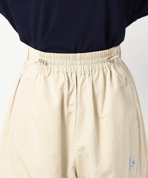 BROOKLYN OVERALL(ブルックリンオーバーオール)の「【BROOKLYN OVERALL】ウエストドローコードコクーンパンツ(その他パンツ・レディース・チャコールグレー/グリーン・FREE)」の8枚目の写真