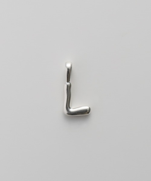 TEN.（テン）の「【新作】SILVER925 ドローイングアルファベットチャーム Large（チャーム・レディース・シルバー・P/K/Y/F/A/C/E/H/J/N/R/T/D/X/S/M/L/B/Q/W/Z）」の21枚目の写真