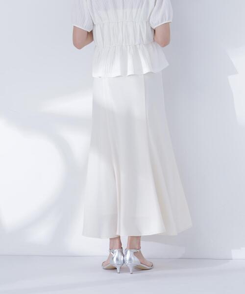 NATURAL BEAUTY BASIC(ナチュラルビューティーベーシック)の「バイアスサテンナロースカート(スカート・レディース・オフホワイト/ブラック/ブラック系その他2/ダークブラウン・SMALL/MEDIUM/P/S)」の8枚目の写真