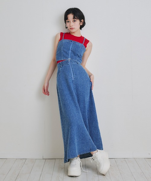 REDYAZEL（レディアゼル）の「レーザーカットデニムビスチェ×フレアロングスカートセットアップ（セットアップ・レディース・ホワイト/ネイビー/サックスブルー・SMALL/MEDIUM）」の15枚目の写真