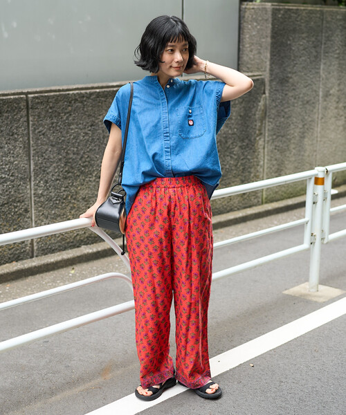 FREAK'S STORE(フリークスストア)の「インド フラワープリント柄パンツ(その他パンツ・レディース・オフホワイト/チャコールグレー/レッド・SMALL/MEDIUM)」の4枚目の写真