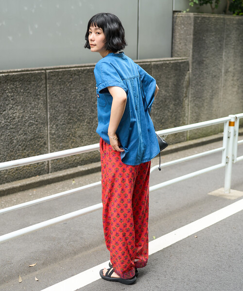 FREAK'S STORE(フリークスストア)の「インド フラワープリント柄パンツ(その他パンツ・レディース・オフホワイト/チャコールグレー/レッド・SMALL/MEDIUM)」の7枚目の写真