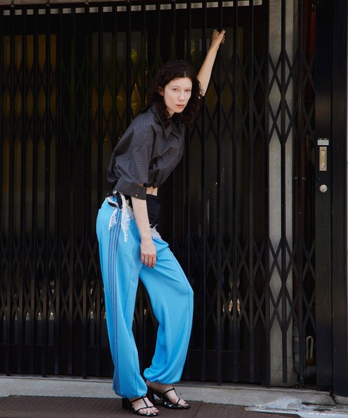 MAISON SPECIAL（メゾンスペシャル）の「Stretch Jersey Pants/ステッチジャージパンツ（スウェットパンツ・レディース・ブラック/アイボリー/ブルー・36/38）」の16枚目の写真