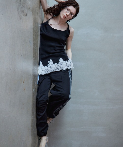 MAISON SPECIAL（メゾンスペシャル）の「Stretch Jersey Pants/ステッチジャージパンツ（スウェットパンツ・レディース・ブラック/アイボリー/ブルー・36/38）」の21枚目の写真