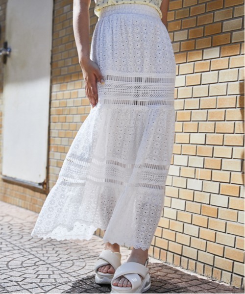 GORGE(ゴージ)の「《コットンレース×ティアード》ロングスカート/大人フェミニン/春夏/全2色(スカート・レディース・オフホワイト/ブラック・F)」の3枚目の写真