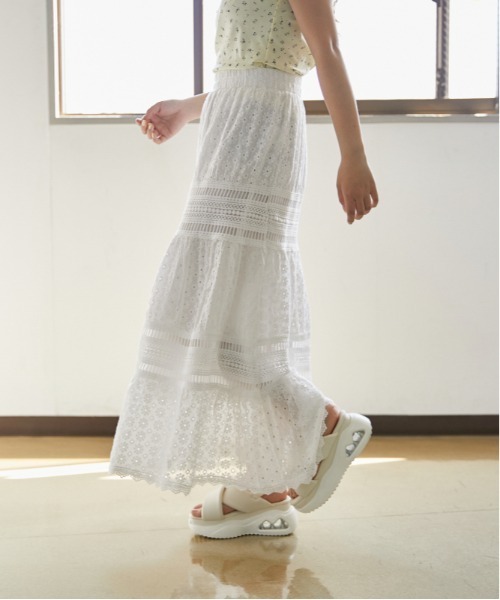 GORGE(ゴージ)の「《コットンレース×ティアード》ロングスカート/大人フェミニン/春夏/全2色(スカート・レディース・オフホワイト/ブラック・F)」の9枚目の写真