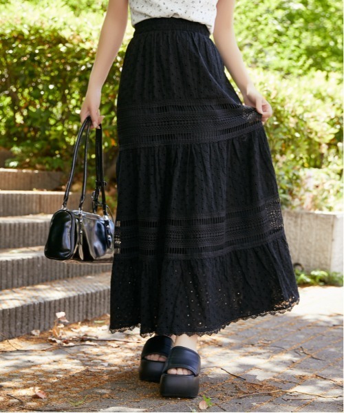 GORGE(ゴージ)の「《コットンレース×ティアード》ロングスカート/大人フェミニン/春夏/全2色(スカート・レディース・オフホワイト/ブラック・F)」の14枚目の写真