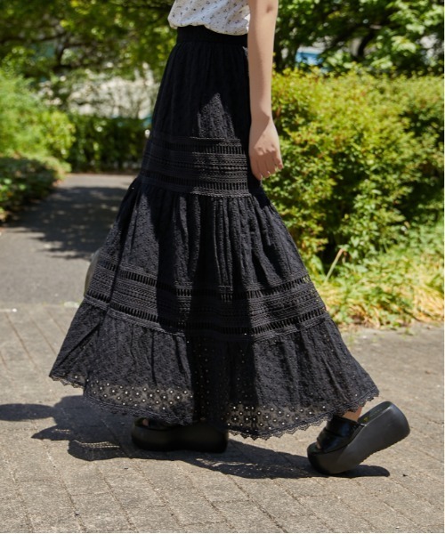GORGE(ゴージ)の「《コットンレース×ティアード》ロングスカート/大人フェミニン/春夏/全2色(スカート・レディース・オフホワイト/ブラック・F)」の16枚目の写真