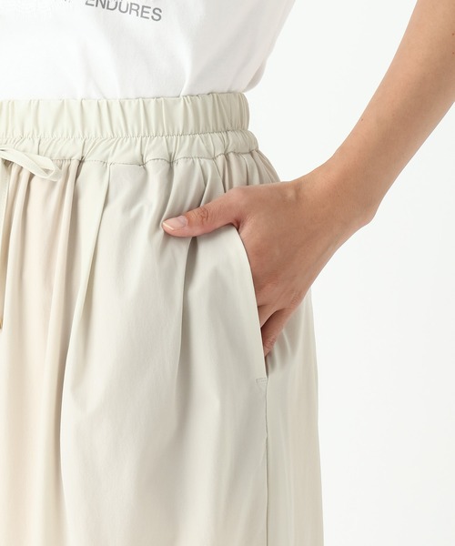 Elura(エルーラ)の「撥水冷感ワイドパンツ<低身長サイズあり>/912392(その他パンツ・レディース・オフホワイト/ボルドー/ブラック・SMALL/FREE(S)/MEDIUM)」の16枚目の写真