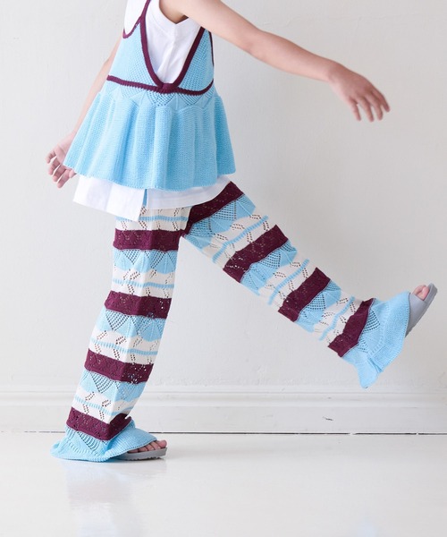 LOWRYS FARM（ローリーズファーム）の「スカシアミボーダーパンツ　 877399（その他パンツ・キッズ・ブルー/ピンク・150cm/140cm/130cm/120cm/110cm）」の2枚目の写真