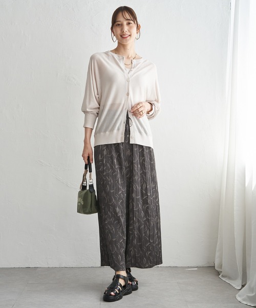 ikka(イッカ)の「さらっとプリーツワイドパンツ(その他パンツ・レディース・ブラウン/ダークグレー/ブルー・L/M/S)」の11枚目の写真