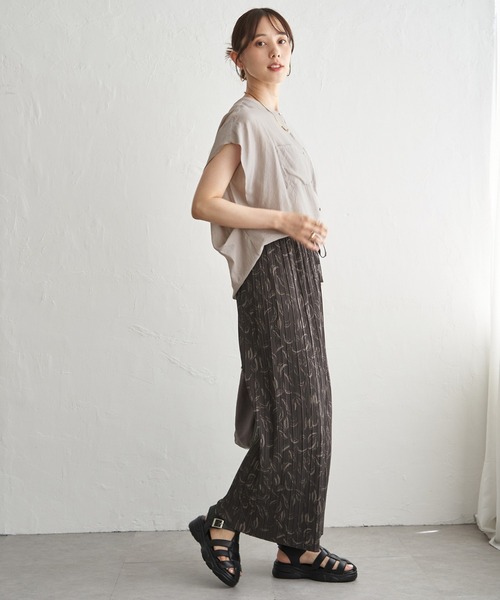 ikka(イッカ)の「さらっとプリーツワイドパンツ(その他パンツ・レディース・ブラウン/ダークグレー/ブルー・L/M/S)」の19枚目の写真
